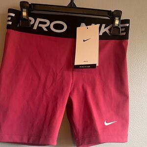 Nike Pro Pink Shorts mid rise 5”